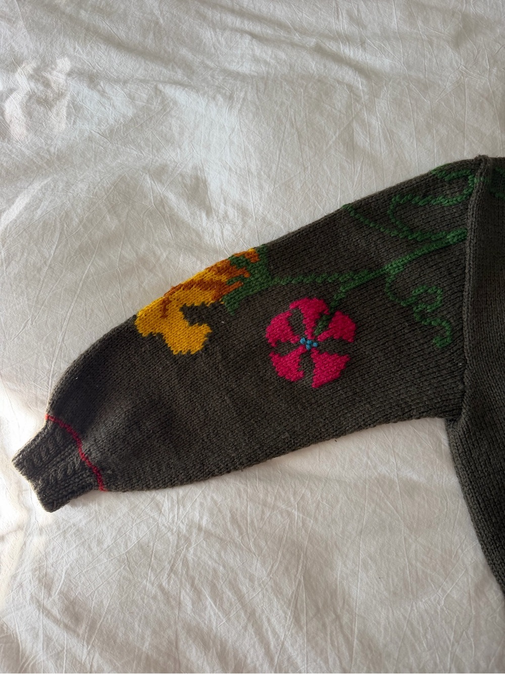 Vintage Berek hand knitted cornucopia Sweater - Picture 8 of 12